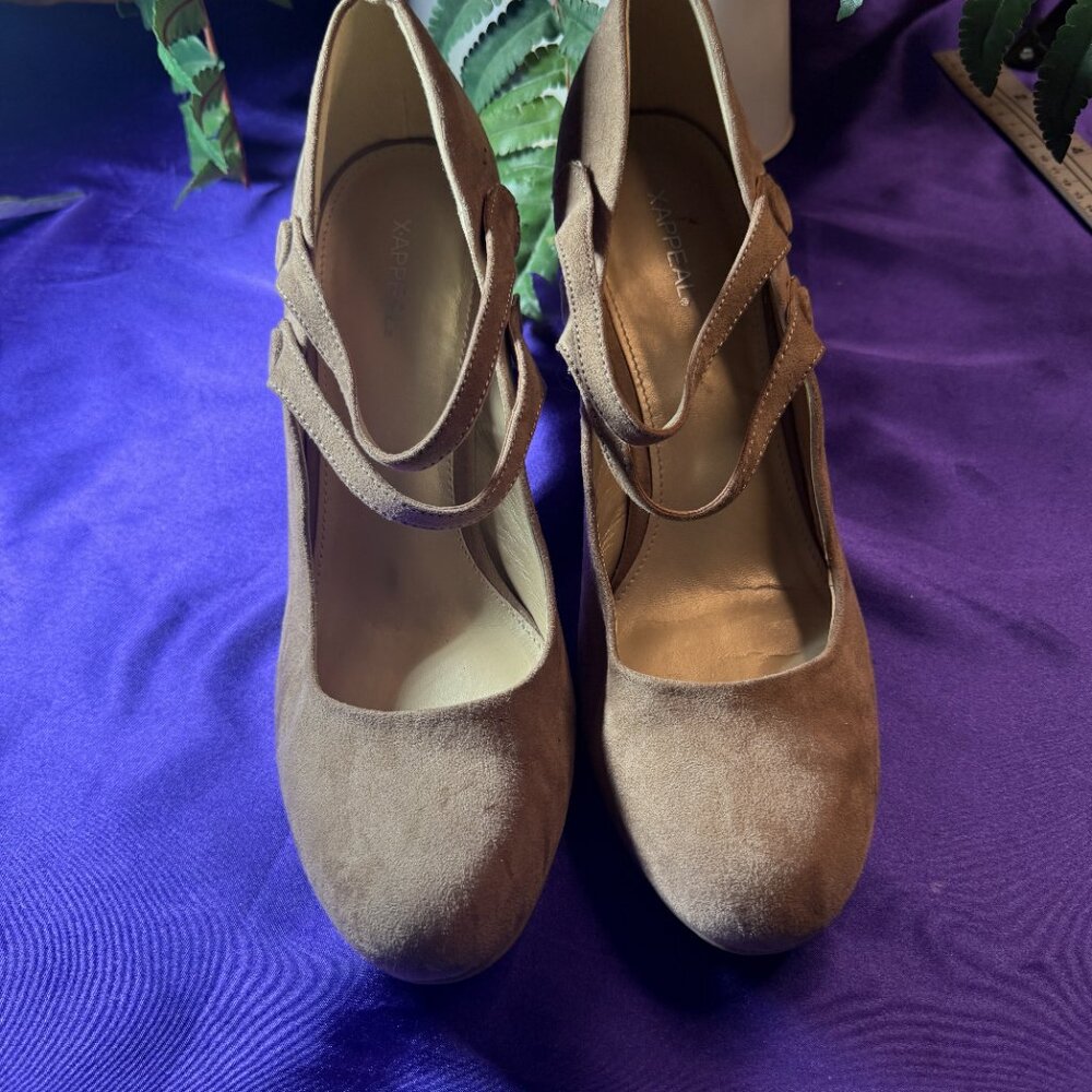 📌x-appeal Round Toe Suede 3.5" High Heel Pumps with Straps Worn Once